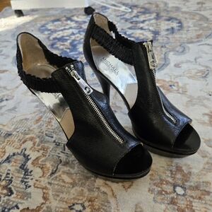 Michael Kors Heel shoes with zipper
